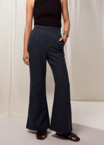 pants-leggy
