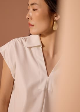 Dana Relaxed V-neck Shirt