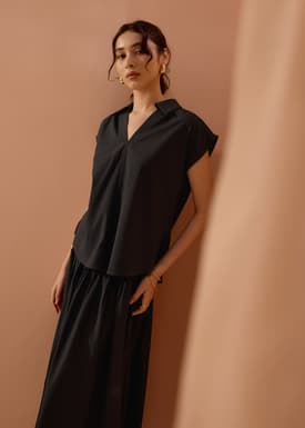 Dana Relaxed V-neck Shirt