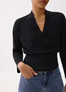 Emiko Relaxed Knit V-neck Wrap Top