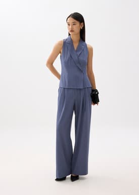 Juni Sleeveless Blazer Top