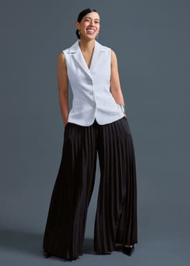 Aika Lightweight Tailored Button Down Vest Top