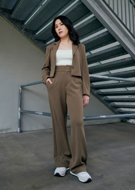 Leggy™ Mentari Super High Waist Straight Leg Pants