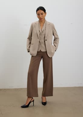 RuchedReady® Aika Lightweight Classic Shoulder Padded Blazer