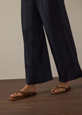 Leggy™ Liv Elastic Crinkled Pleats Straight Leg Pants