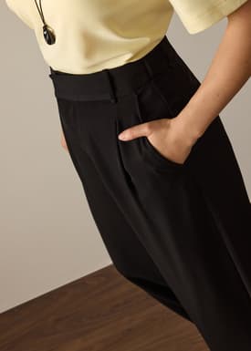 PETITE Leggy™ Alma Elastic Crepe High Waist Straight Leg Pants