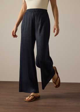 PETITE Leggy™ Liv Elastic Crinkled Pleats Straight Leg Pants