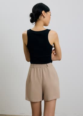 Aika Lightweight Elastic Pleated Tailored Shorts