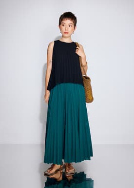 Wei Elastic Sunray Pleated Midaxi Skirt