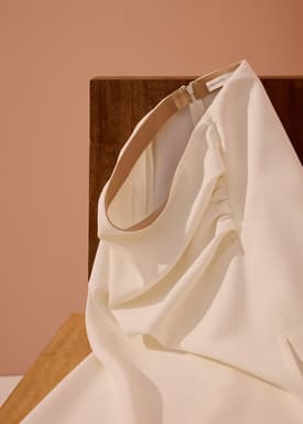 Mei Elastic High Slit Column Midi Skirt