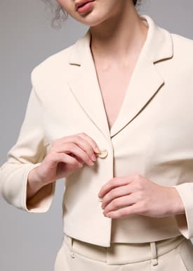 Alya Boxy Crop Blazer