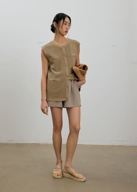 Yun Boxy Knit Vest