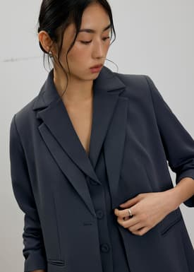 RuchedReady® Aika Lightweight Classic Shoulder Padded Blazer