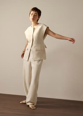 Riyo Twill Round Neck Boxy Vest