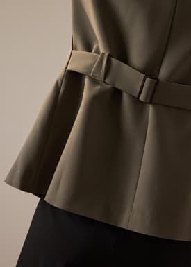 Riyo Twill Round Neck Boxy Vest