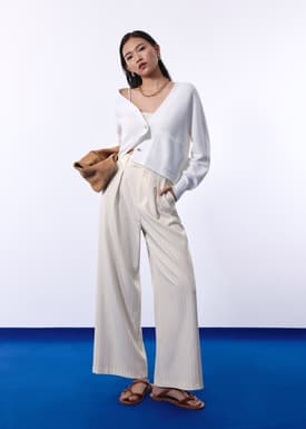 Priya Relaxed Classic Knit V-neck Cardigan