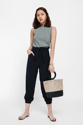 Haniela Funnel Neck Knit Top