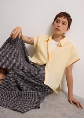 Rupi Oxford Collared Button Down Shirt