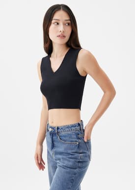 Sree Knit V-neck Crop Top