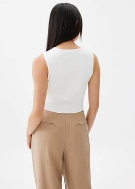 Sree Knit V-neck Crop Top