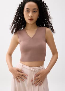 Sree Knit V-neck Crop Top