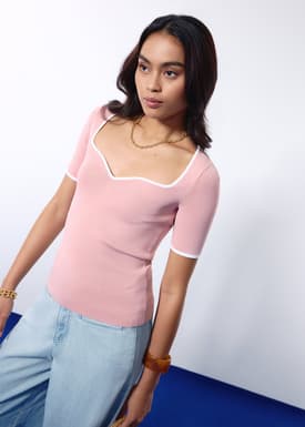 Cinta Knit Sweetheart Fitted Top