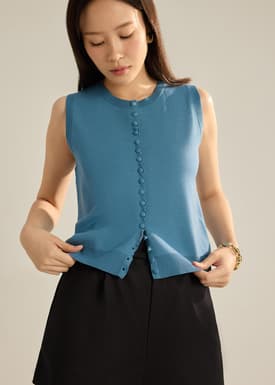 Anjali Scallop Edge Knit Top