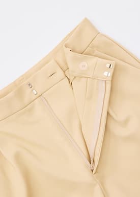 Lynn Tailored Peg Leg Chino Pants