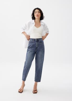 Flynn Cropped Mom Jeans