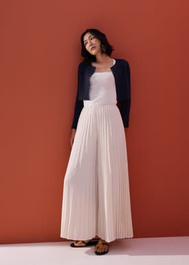 Malee Boxy Knit Scallop Edge Cardigan