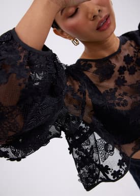 Lace Embroidery Puff Sleeve Crop Blouse
