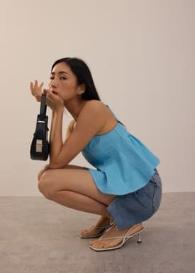 Contrast Stitch V-neck Peplum Camisole Top