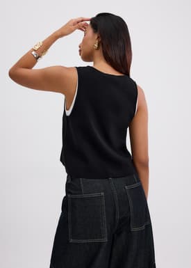 Layered Knit Scoop Neck Crop Tank Top