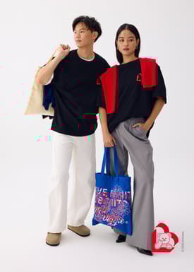 Love, Bonito | Wiggle Wiggle Unisex Oversized Drop Shoulder Tee in Black