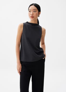 Crinked Mock Neck Top