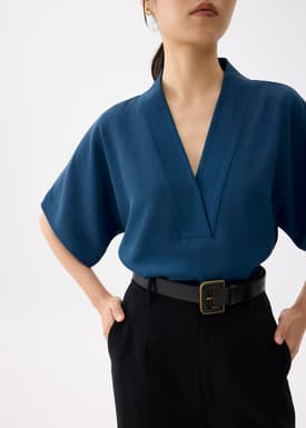 Relaxed V-neck Kimono Blouse