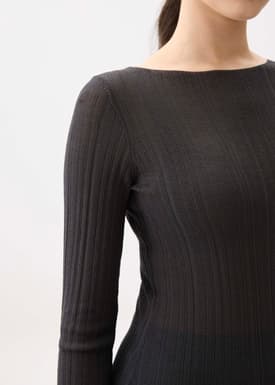 Knit Fitted Flare Sleeve Top