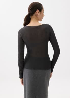 Knit Fitted Flare Sleeve Top