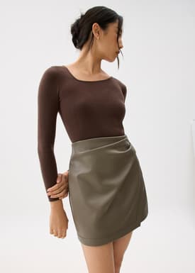 Fitted Asymmetric Knit Top