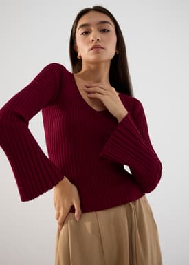 Ribbed Knit Flare Sleeve Top