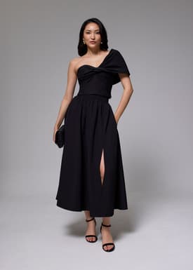 BraFree by LB Asymmetric Front Twist Top