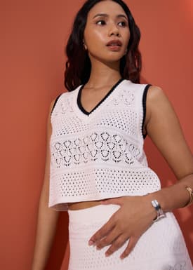 Pointelle Contrast Knit V-neck Crop Shell Top
