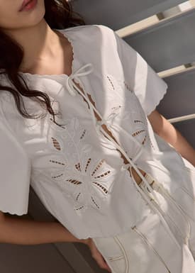 Round Neck Scallop Front Tie Top