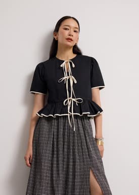 Contrast Piping Round Neck Front Tie Peplum Top