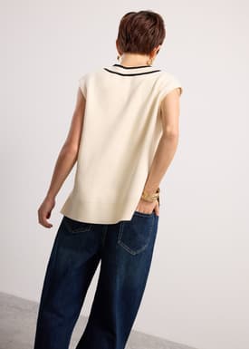 Relaxed Knit V-neck Crop Shell Top