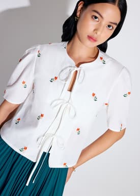 Relaxed Cotton Floral Embroidery Front Tie Puff Sleeve Shell Top