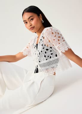 Floral Lace Ribbon Tie V-neck Shell Top