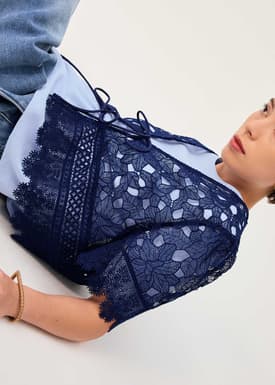 Floral Lace Ribbon Tie V-neck Shell Top