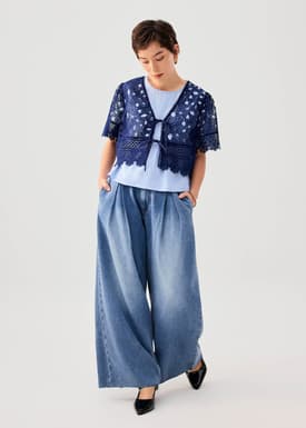 Floral Lace Ribbon Tie V-neck Shell Top