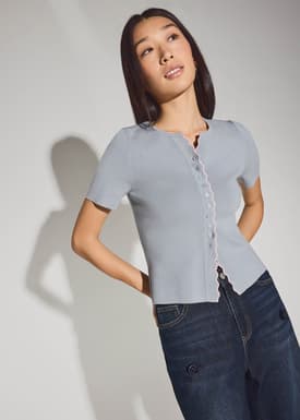 Knit Scallop Edge Fitted Button Down Top